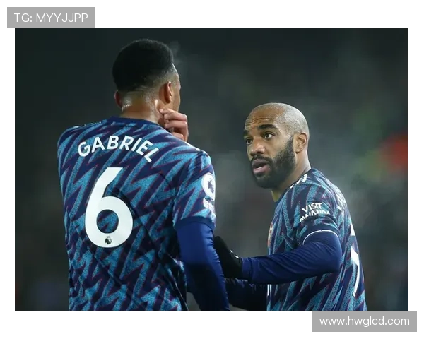 拉菲尼亚 vs 萨卡:英超边锋进攻效率与战术角色差距 拉菲尼亚 vs 萨卡:英超边锋进攻效率与战术角色差距