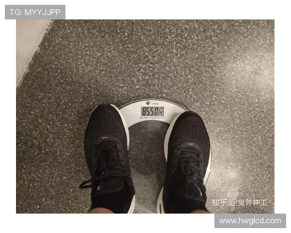 安洗莹一天吃五顿饭还瘦成闪电，我啃三天沙拉都胖两斤